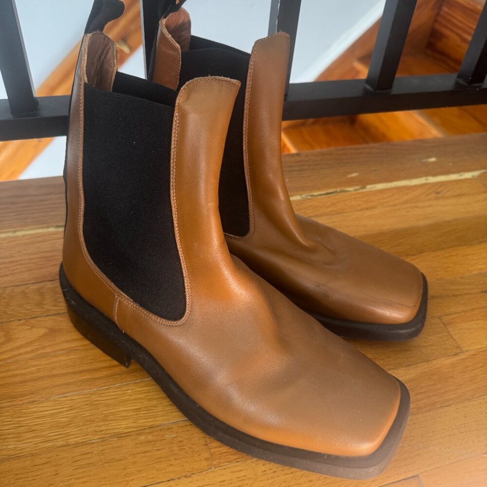 GANNI Leather Chelsea Boots